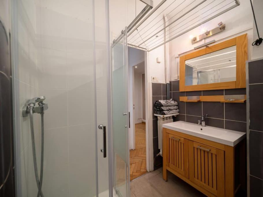 Appartement Climatise Tout Equipe A Cote Du Stade Velodrome Marsella Exterior foto