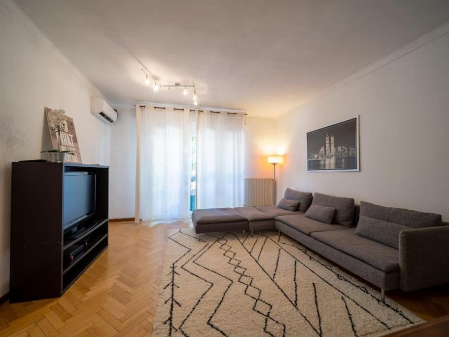 Appartement Climatise Tout Equipe A Cote Du Stade Velodrome Marsella Exterior foto