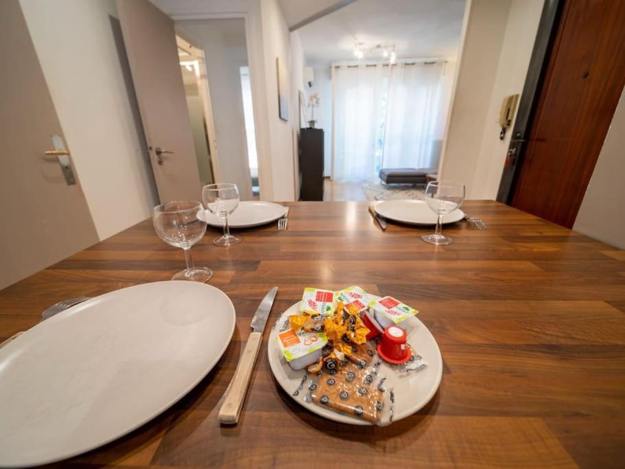 Appartement Climatise Tout Equipe A Cote Du Stade Velodrome Marsella Exterior foto